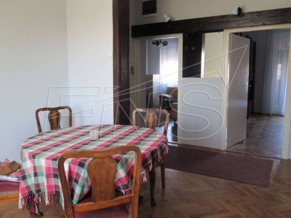 Terazije, namešten dvosoban stan