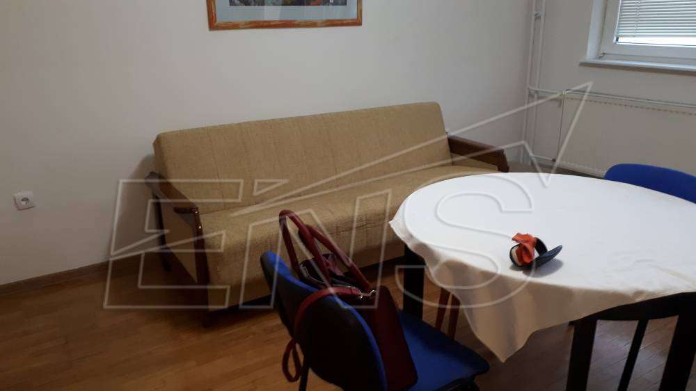 Blok 22, novija gradnja, namešten 1.5 stan