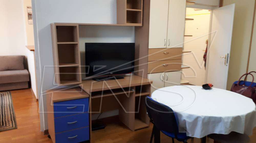 Blok 22, novija gradnja, namešten 1.5 stan