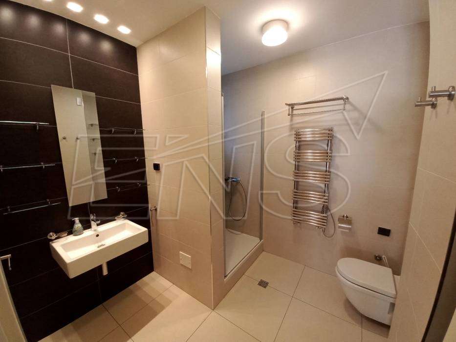 Dedinje, moderan penthouse